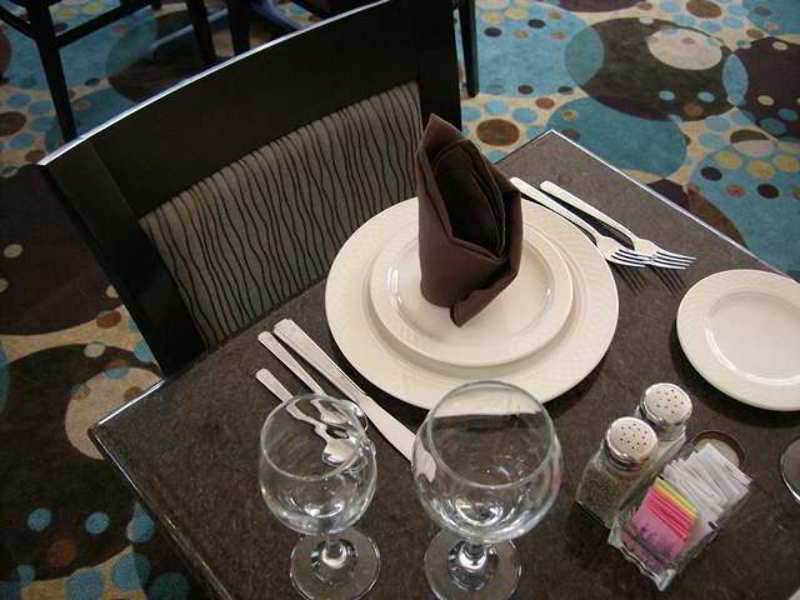 Hilton Garden Inn Nashville Airport Restaurant bilde